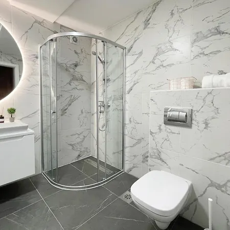 Alina's Апартаменти